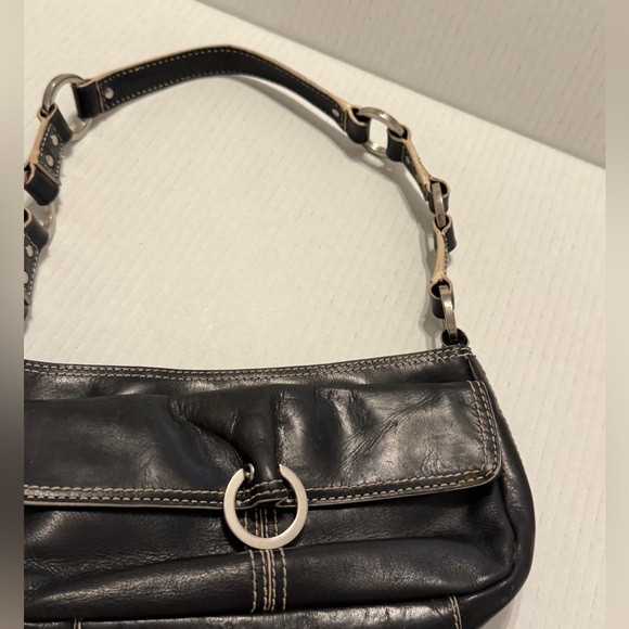 HYPE Black Leather Soho Shoulder Bag - Picture 7 of 9